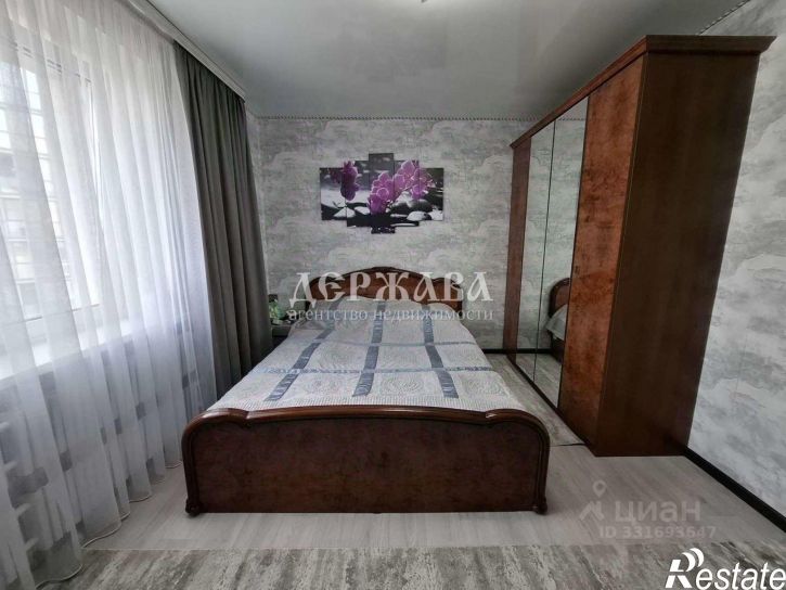 3-комн квартира мкр Макаренко, 11в,  д. 11в