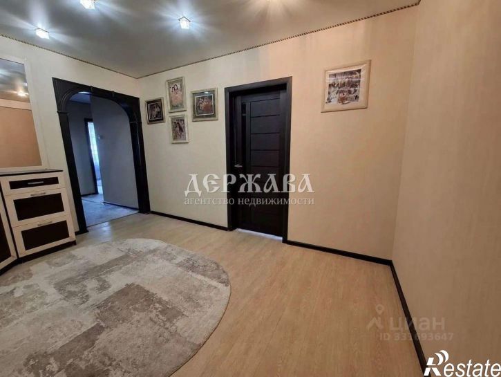 3-комн квартира мкр Макаренко, 11в,  д. 11в