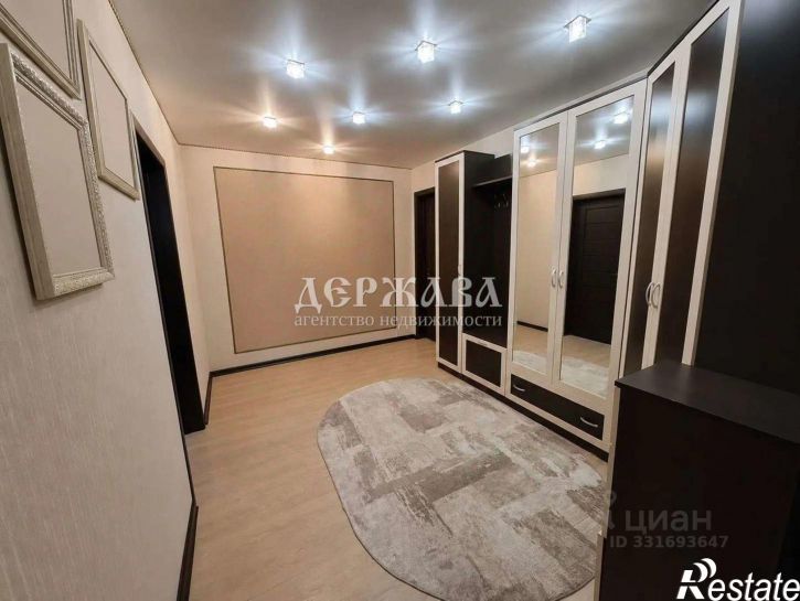 3-комн квартира мкр Макаренко, 11в,  д. 11в