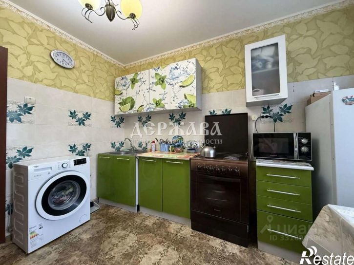 4-комн квартира мкр Буденного, 8,  д. 8