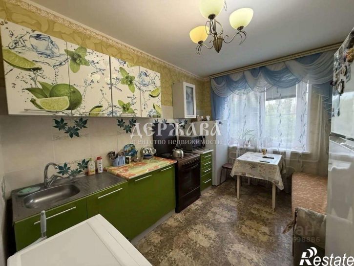 4-комн квартира мкр Буденного, 8,  д. 8