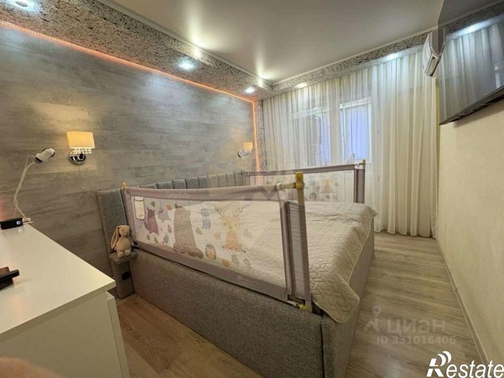 3-комн квартира Восточный мкр, 11,  д. 11