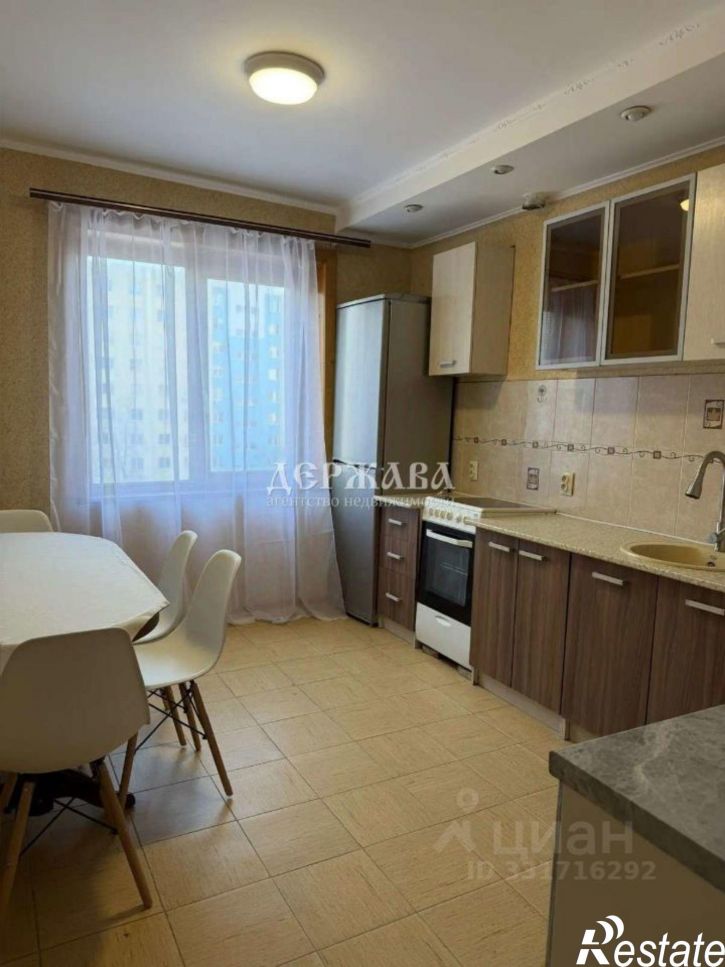 3-комн квартира мкр Жукова, 27,  д. 27