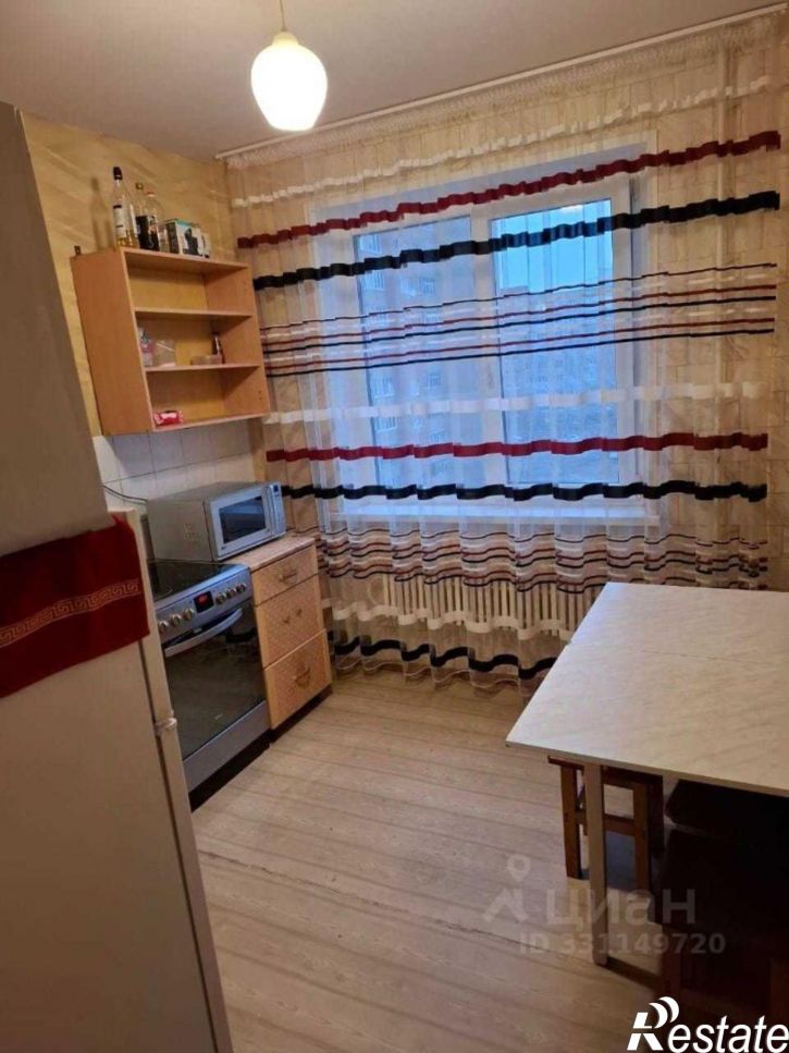 3-комн квартира Восточный мкр, 8,  д. 8
