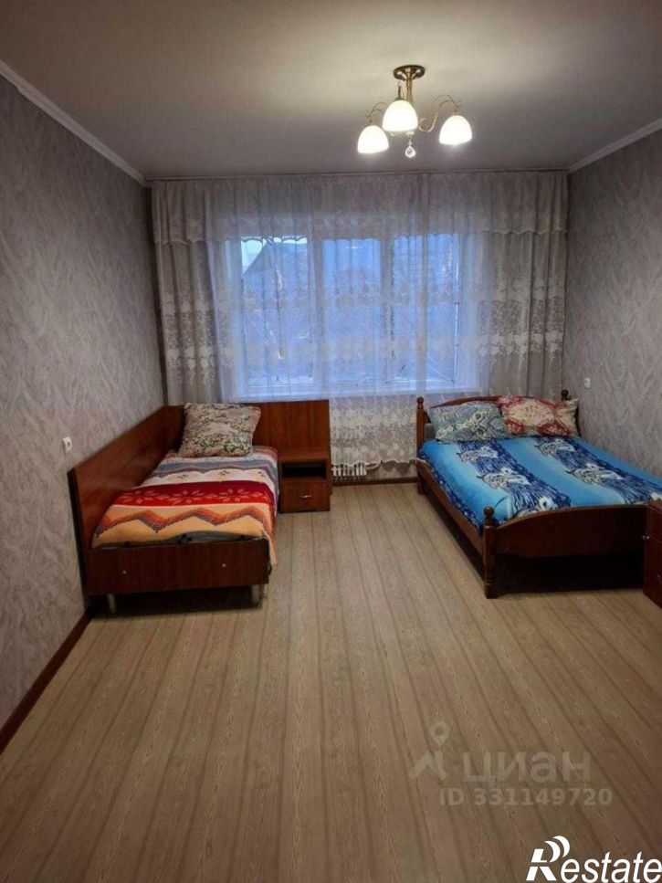 3-комн квартира Восточный мкр, 8,  д. 8