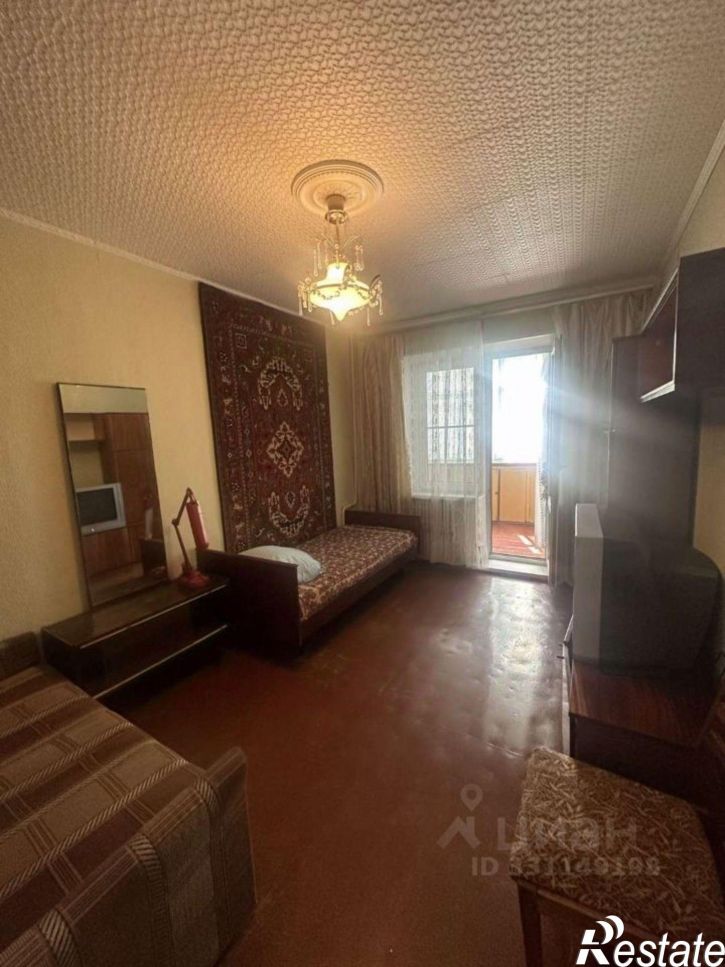 3-комн квартира Студенческий мкр, 18,  д. 18