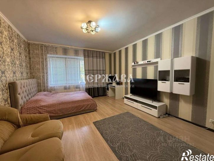 1-комн квартира Степной мкр, 9,  д. 9