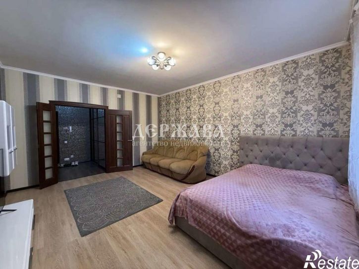 1-комн квартира Степной мкр, 9,  д. 9
