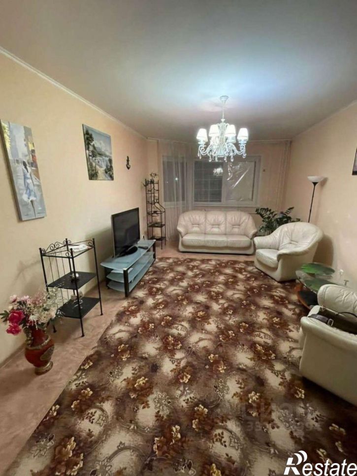 3-комн квартира Степной мкр, 8,  д. 8