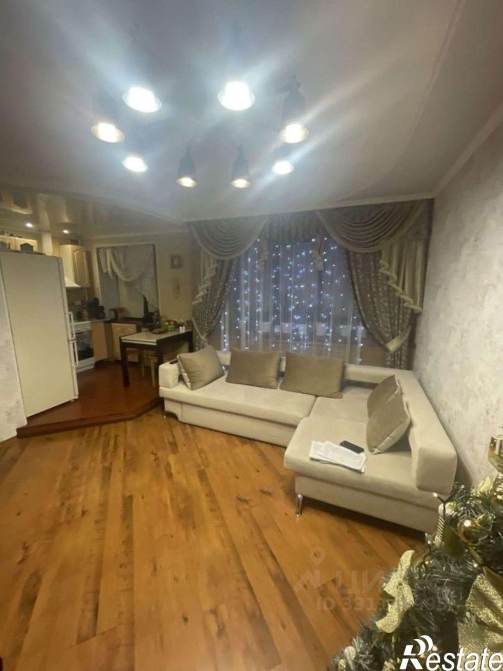 2-комн квартира мкр Горняк, 27,  д. 27