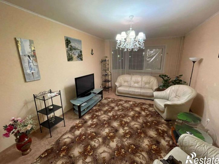 3-комн квартира Степной мкр, 8,  д. 8