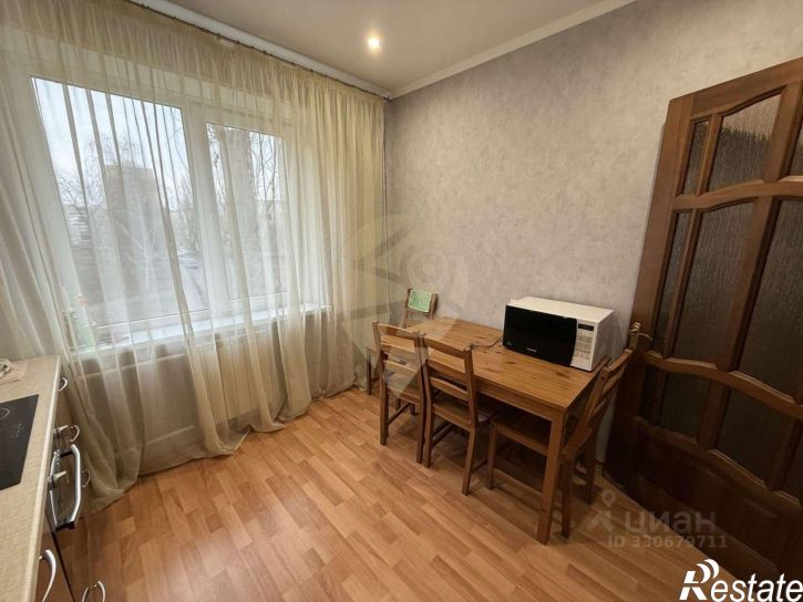 1-комн квартира мкр Макаренко, 20,  д. 20