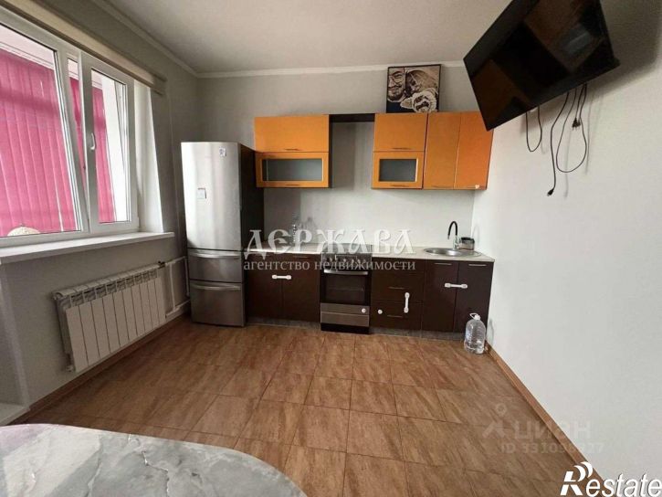 1-комн квартира Степной мкр, 18,  д. 18