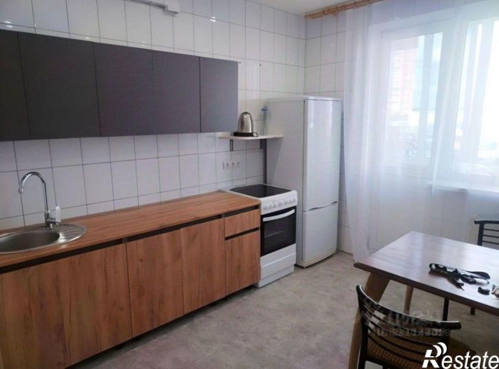 3-комн квартира Степной мкр, 18,  д. 18