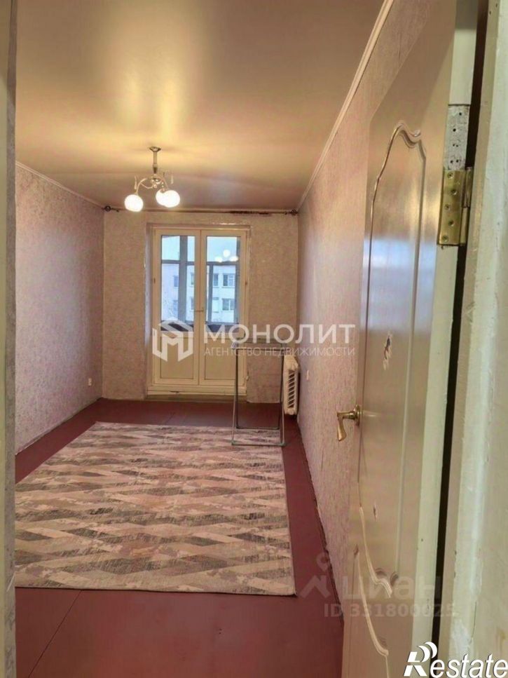 2-комн квартира мкр Горняк, 1,  д. 1
