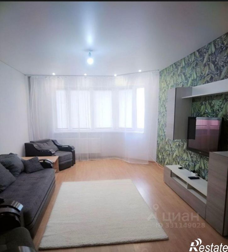 3-комн квартира Степной мкр, 18,  д. 18