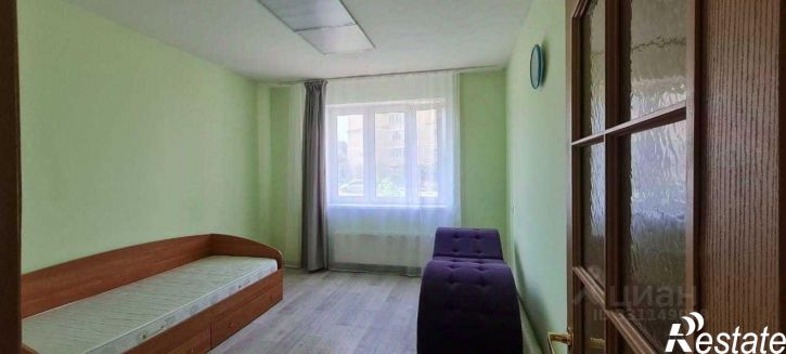 3-комн квартира Степной мкр, 18,  д. 18