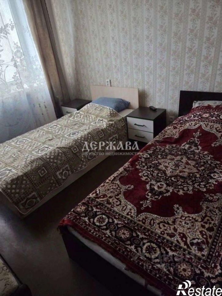 3-комн квартира мкр Лебединец, 2,  д. 2