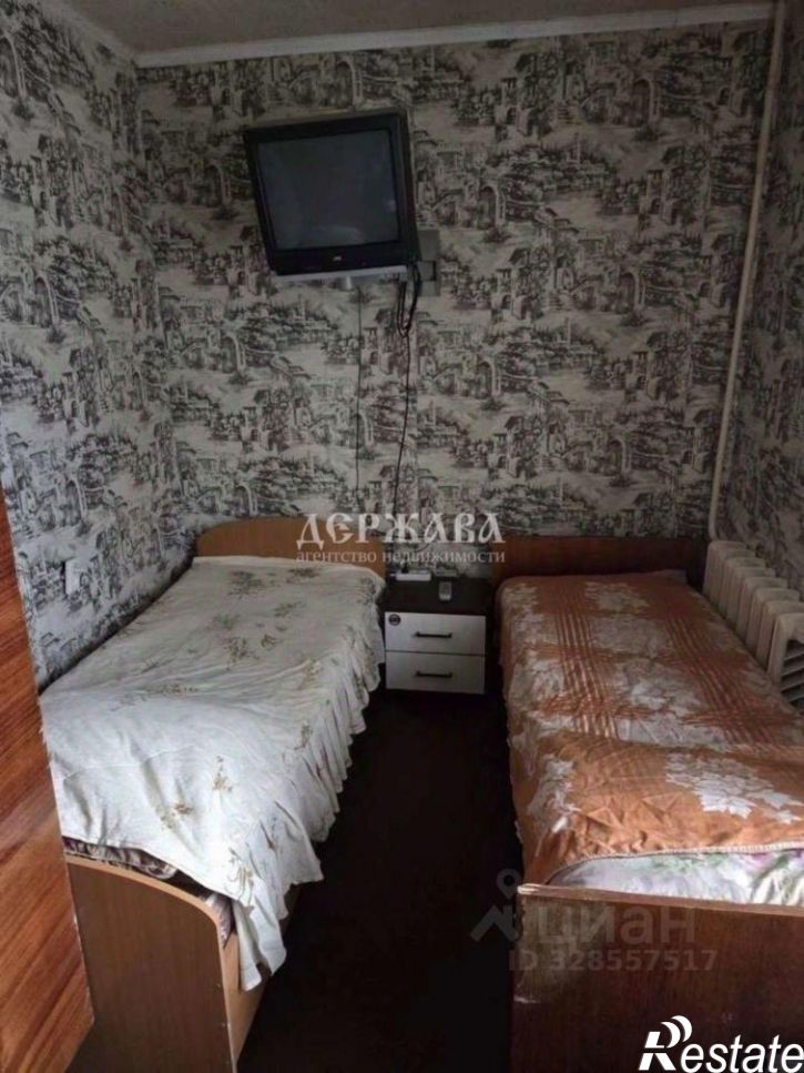 3-комн квартира мкр Лебединец, 2,  д. 2