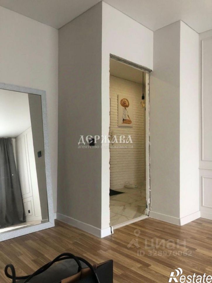 1-комн квартира мкр Космос, 15,  д. 15