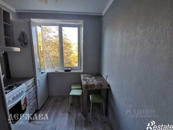 2-комн квартира мкр Лебединец, 12,  д. 12