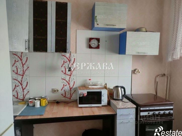 3-комн квартира Южный мкр, 2,  д. 2