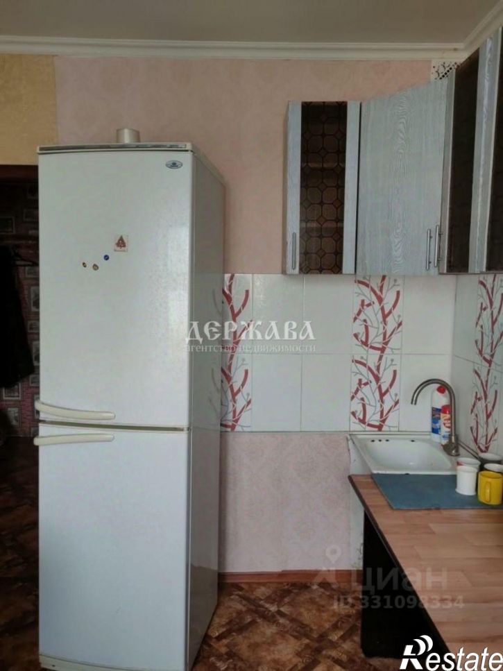 3-комн квартира Южный мкр, 2,  д. 2