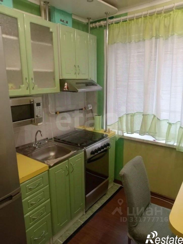 1-комн квартира мкр Молодогвардеец, 12,  д. 12
