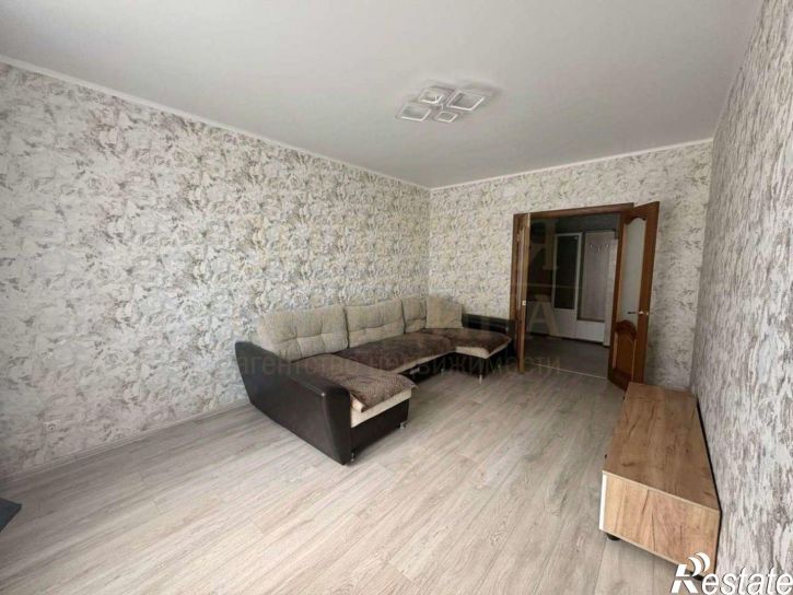 2-комн квартира Степной мкр, 32,  д. 32
