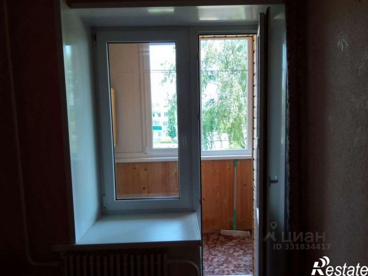 3-комн квартира ул Хмелева, 4,  д. 4