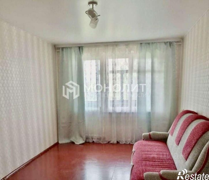 2-комн квартира мкр Молодогвардеец, 12,  д. 12