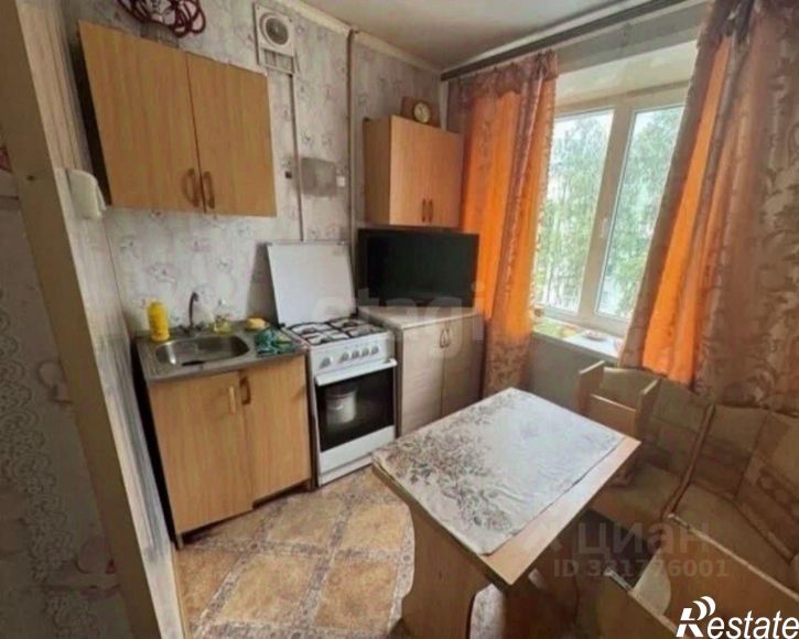2-комн квартира мкр Горняк, 1,  д. 1