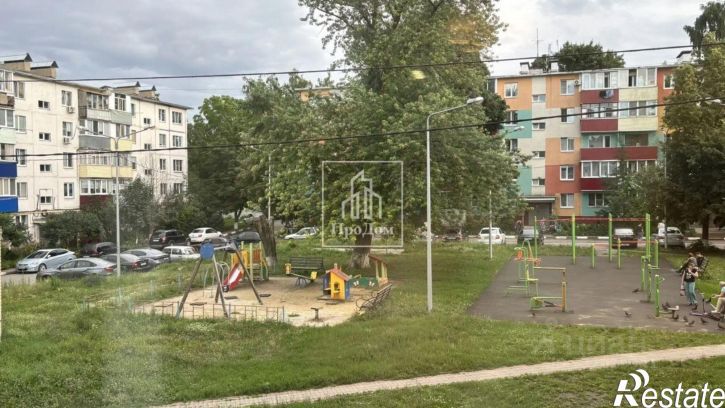 3-комн квартира Интернациональный мкр, 10,  д. 10