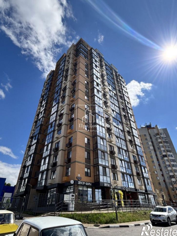 3-комн квартира мкр Макаренко, 11б,  д. 11б