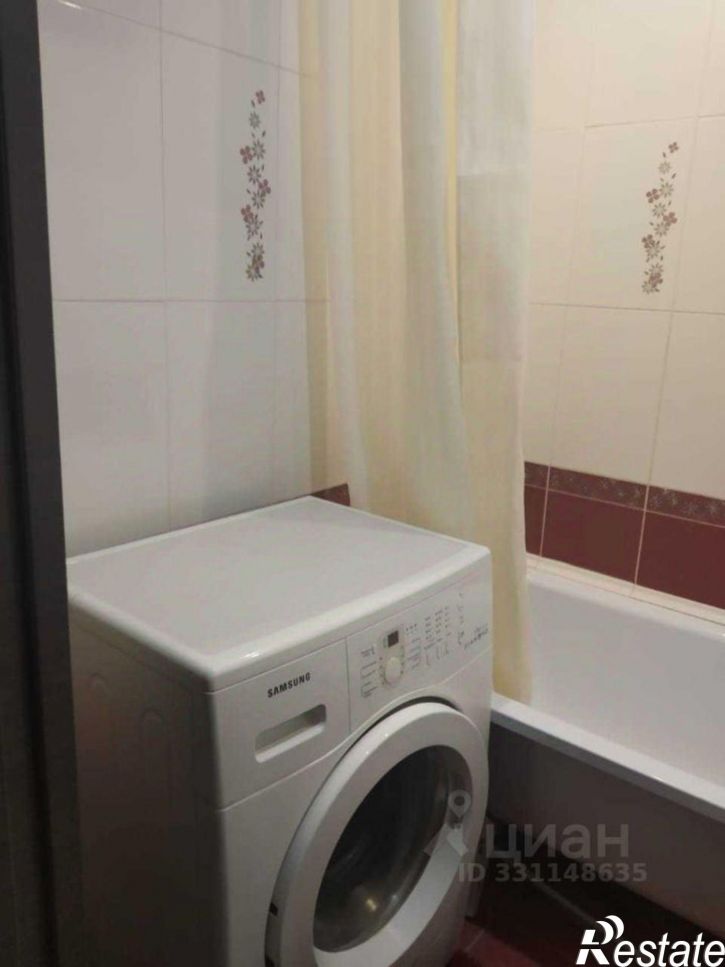 2-комн квартира Восточный мкр, 1,  д. 1