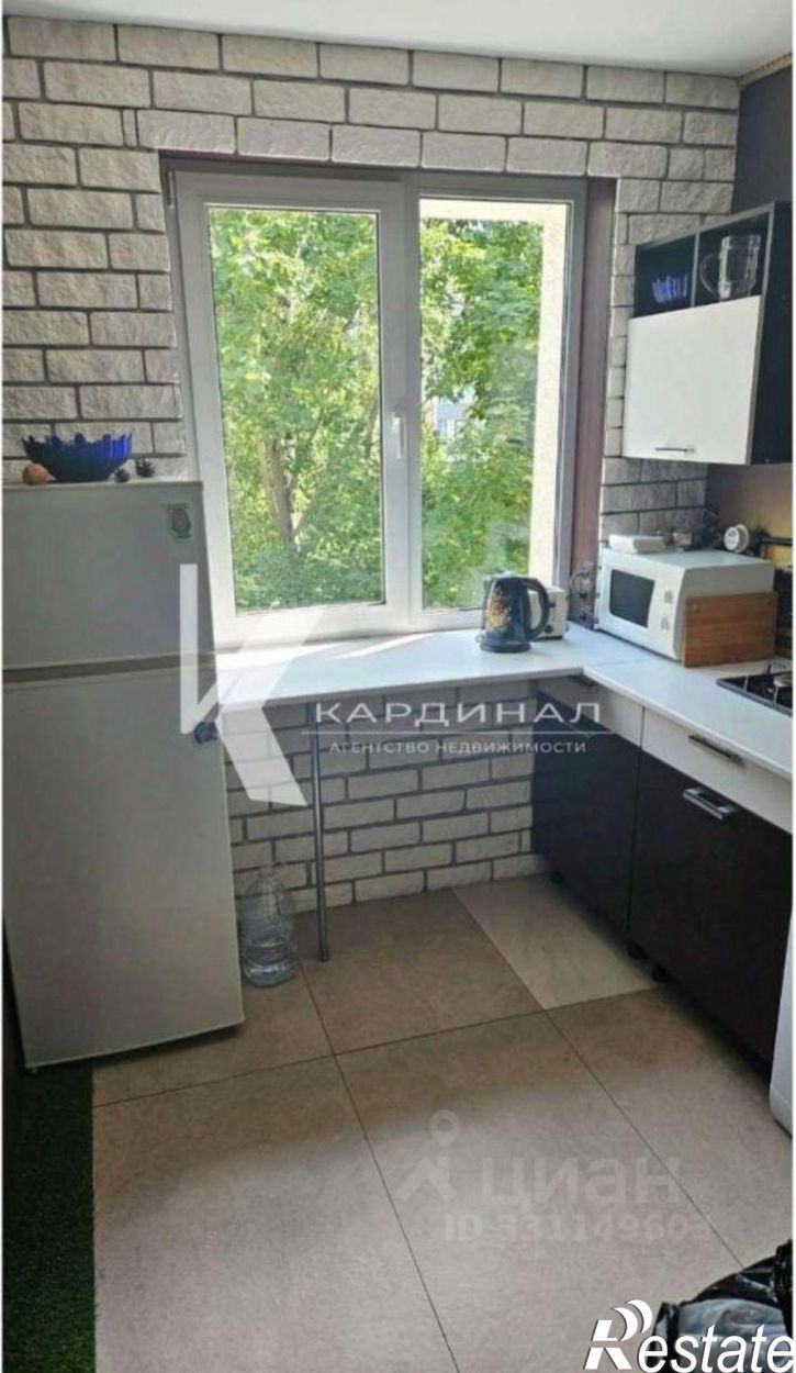 2-комн квартира мкр Молодогвардеец, 12,  д. 12