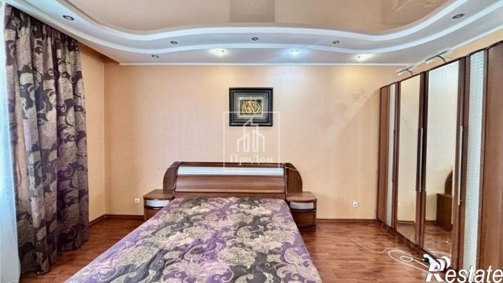 3-комн квартира Степной мкр, 9,  д. 9