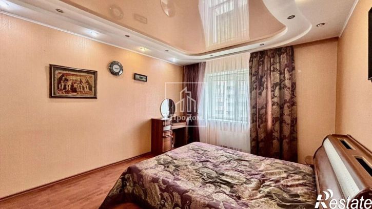 3-комн квартира Степной мкр, 9,  д. 9