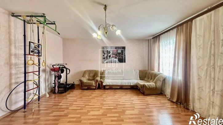 3-комн квартира Степной мкр, 9,  д. 9