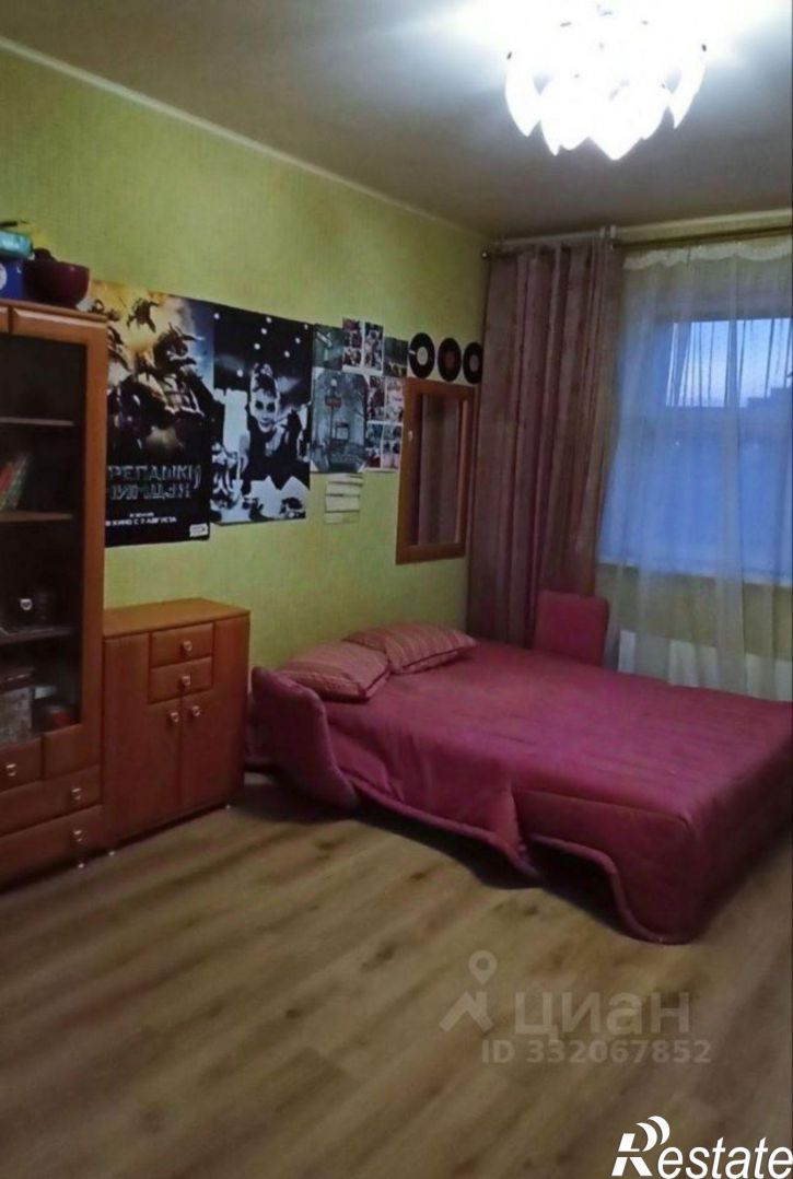 3-комн квартира Степной мкр, 8,  д. 8
