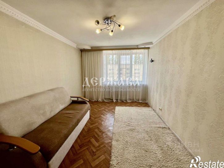 2-комн квартира мкр Макаренко, 1,  д. 1