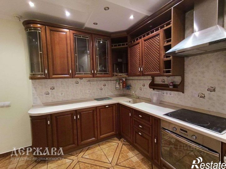 4-комн квартира Восточный мкр, 50,  д. 50