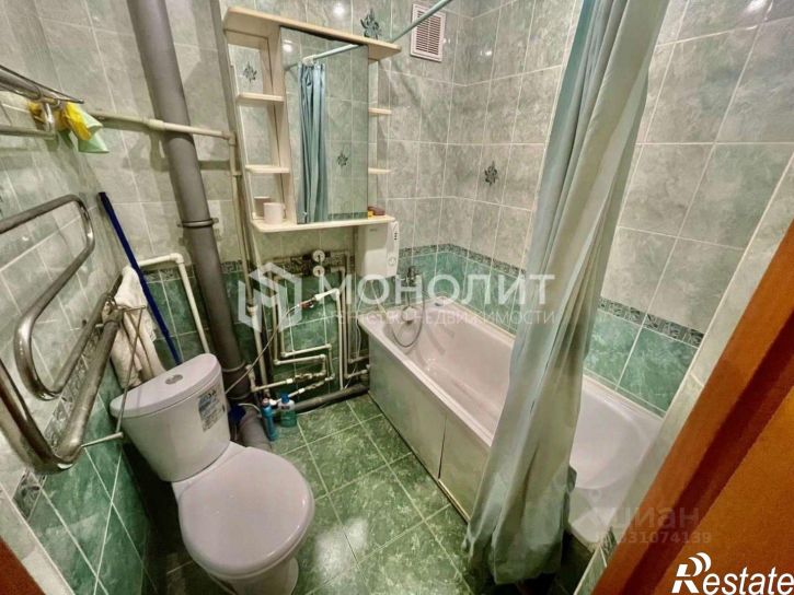 1-комн квартира мкр Приборостроитель, 12,  д. 12