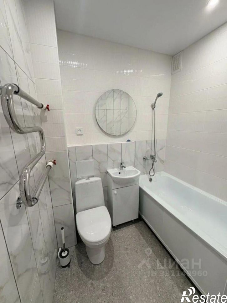 1-комн квартира мкр Лебединец, 26,  д. 26
