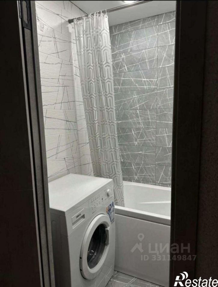 3-комн квартира Восточный мкр, 2в,  д. 2в