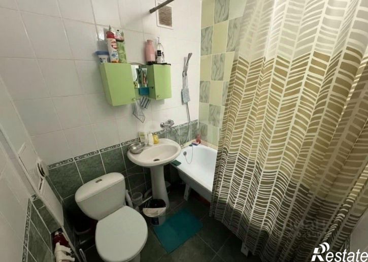 2-комн квартира мкр Макаренко, 1,  д. 1