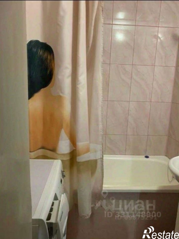 2-комн квартира мкр Конева, 15а,  д. 15а