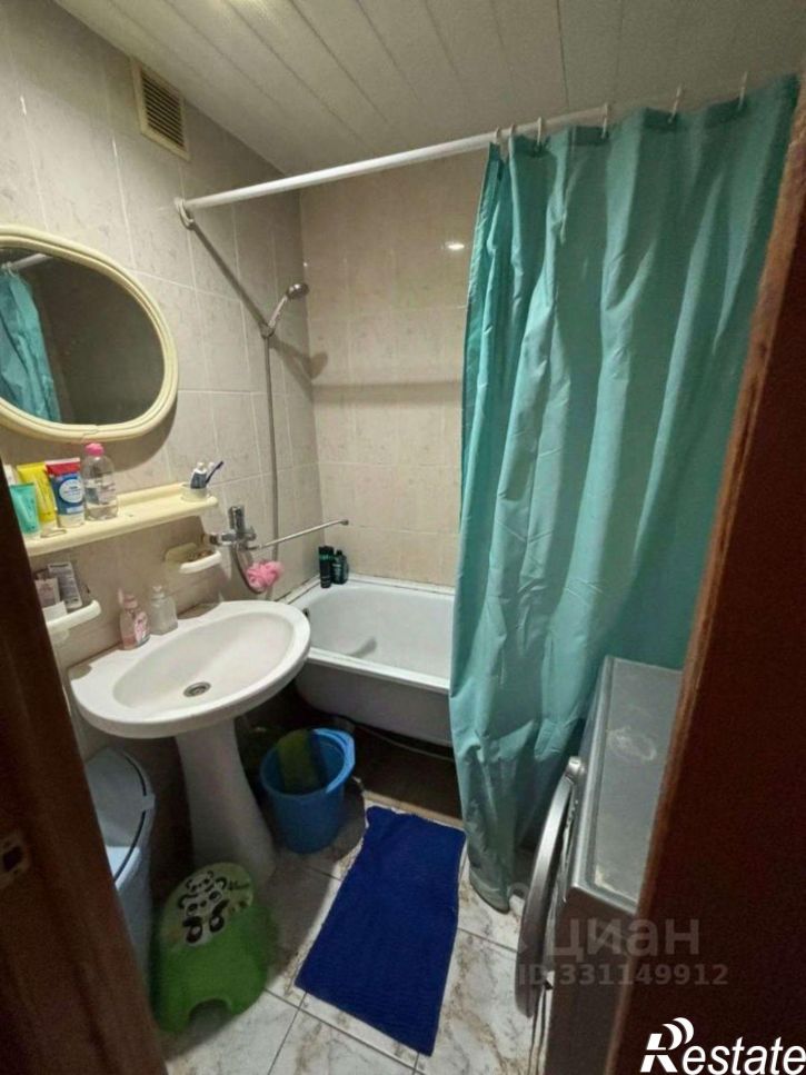 3-комн квартира ул Хмелева, 1,  д. 1