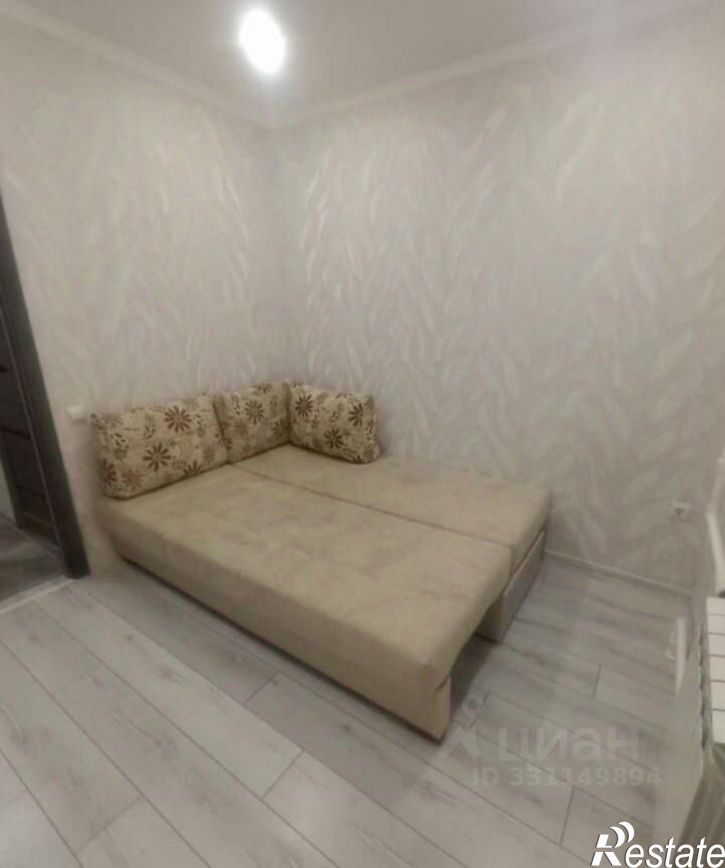 2-комн квартира мкр Макаренко, 12,  д. 12