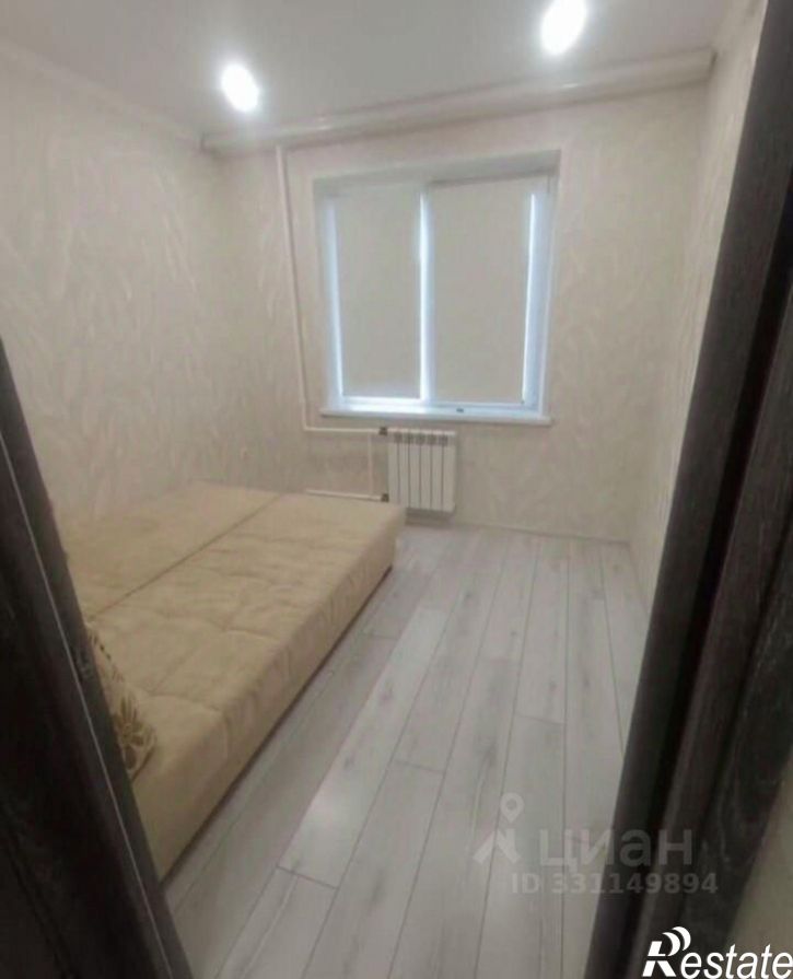 2-комн квартира мкр Макаренко, 12,  д. 12